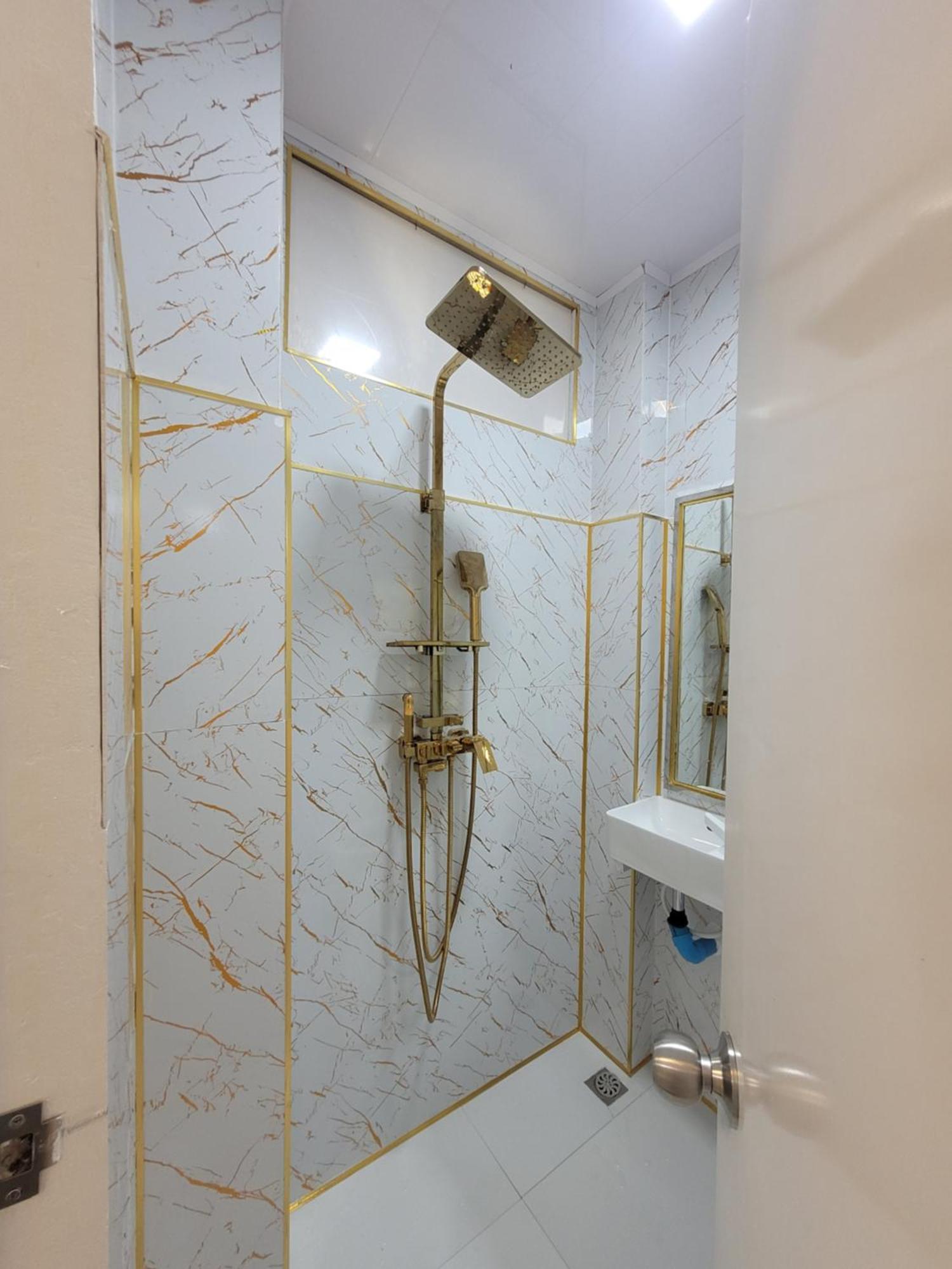 Ontrack Travel Apartment Male Exterior photo